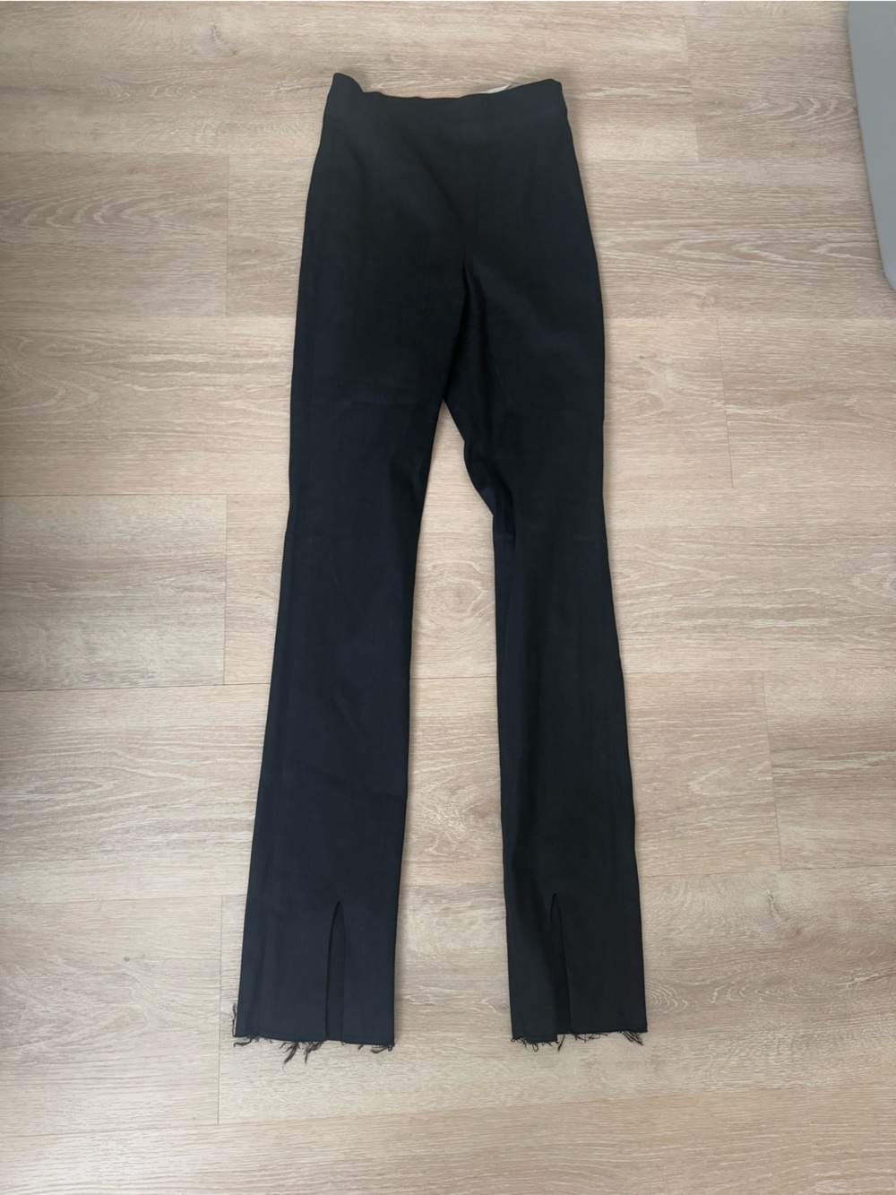Are You Am I Kylu Pants In Black